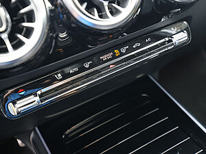 Mercedes-Benz B 220 d AMG 15 navigation