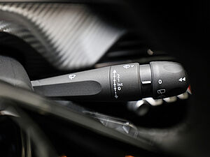 Peugeot 208 Neuer STYLE PureTech 100 27 navigation