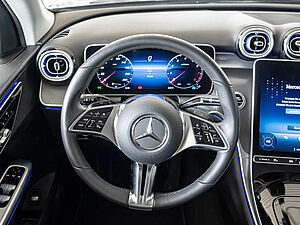 Mercedes-Benz GLC 200 4M Avantgarde Advanced Plus 9 navigation