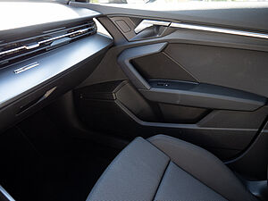 Audi A3 Sportback S line 35 TFSI S tronic 16 navigation