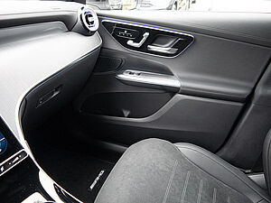 Mercedes-Benz GLC 200 4M AMG Line 15 navigation