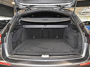 Mercedes-Benz E 53 AMG 4M T 29 navigation