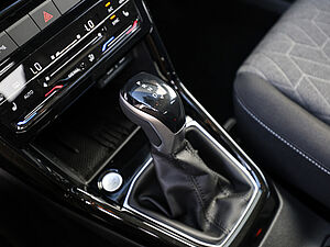 Volkswagen T-Cross Life 1.0 l TSI DSG 15 navigation