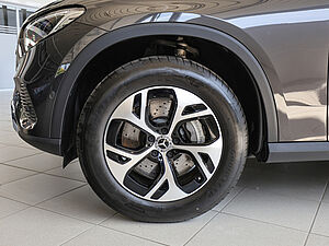Mercedes-Benz GLC 300 e 4M Avantgarde Advanced Plus 5 navigation