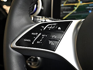 Mercedes-Benz C 180 T Avantgarde Advanced Plus 17 navigation
