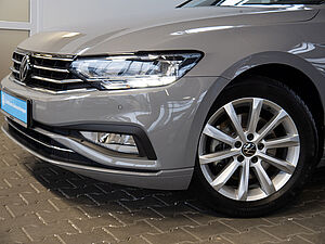Volkswagen Passat Variant 1.5 TSI Business 35 navigation