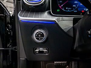 Mercedes-Benz C 220 d T AMG Line 17 navigation