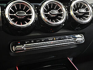 Mercedes-Benz EQB 350 4M AMG Sport Advanced Plus 13 navigation