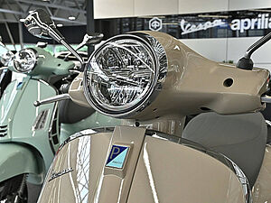 Vespa GTS 125 E5+ 12 navigation