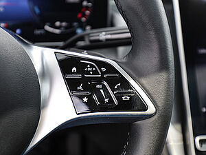 Mercedes-Benz GLC 300 e 4M Avantgarde Advanced Plus 18 navigation