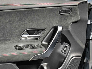 Mercedes-Benz CLA 220 d Coupé AMG Sport Edition 27 navigation