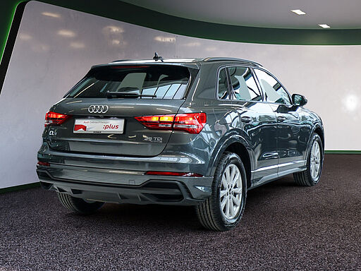 Audi Q3 S line 35 TDI quattro S tronic 3