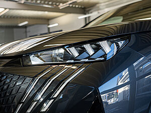Peugeot 3008 GT HYBRID 136 e-DSC6 NEUES MODELL 29 navigation