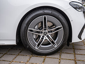 Mercedes-Benz E 300 e T AMG Sport Advanced Plus 5 navigation