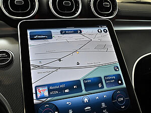 Mercedes-Benz C 300 e AMG Line 11 navigation