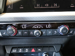 Audi A1 Sportback S line 40 TFSI 15 navigation