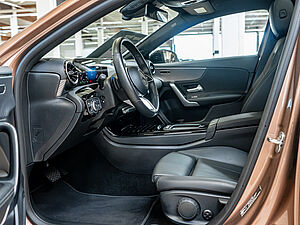 Mercedes-Benz A 250 4M Progressive Advanced 22 navigation