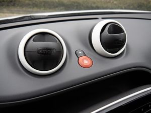 Smart fortwo coupe EQ DAB Klima Tempomat Bluetooth 12 navigation