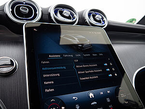Mercedes-Benz GLC 200 4M AMG Line 32 navigation