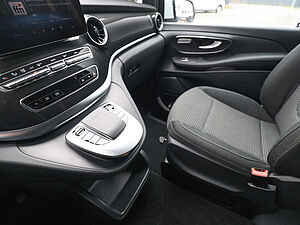 Mercedes-Benz V 220 d RISE 16 navigation