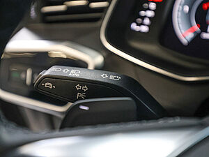 Audi A6 Avant S line 45 TDI quattro S tronic 28 navigation