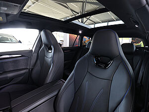 Volkswagen Passat R-Line 2.0 TDI 4M 31 navigation