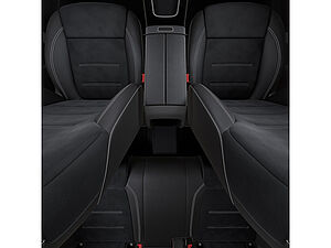 Mercedes-Benz CLA 180 Shooting Brake 18 navigation