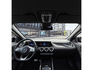 Mercedes-Benz EQA 300 4M AMG Sport Advanced 15 navigation