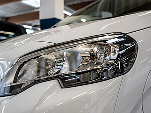 Peugeot Expert e-L2 KW 100kW - 75kWh Vollelektrisch Autom.; SH; Navi 22 navigation