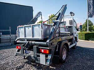 Fuso Canter 6S15 Jotha Absetzkipper 3 navigation