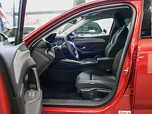 Peugeot 308 Allure BlueHDi 130 EAT8 8 navigation