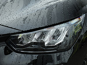 Peugeot 208 Neuer Allure PureTech 100 33 navigation
