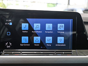 Volkswagen Golf VIII Life 1,0 l TSI 13 navigation