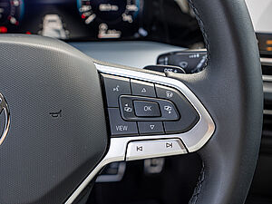 Volkswagen Golf VIII Variant Goal 2,0 l TDI DSG 17 navigation
