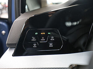 Volkswagen Golf VIII Goal 2,0 l TDI DSG 31 navigation