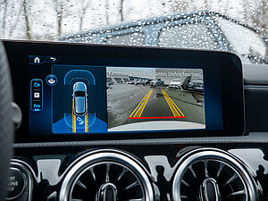 Mercedes-Benz A 200 d AMG Line 10 navigation