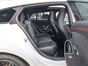 Mercedes-Benz CLA 200 SB d AMG Sport Premium 4 navigation