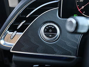 Mercedes-Benz E 300 de T Avantgarde Advanced Plus 29 navigation