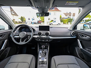 Audi Q2 S line Black 35 TFSI S tronic 6 navigation