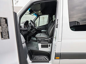 Mercedes-Benz Sprinter 317 CDI Tourer L2H2 10 navigation
