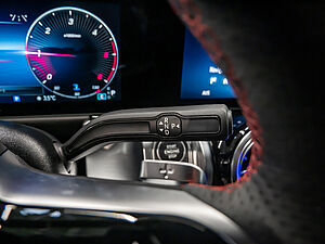 Mercedes-Benz GLB 200 GLB 200d AMG Line 18 navigation