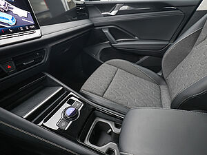 Volkswagen Tiguan Life 1,5 l eTSI DSG 19 navigation
