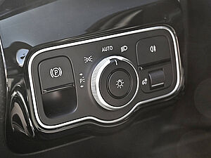 Mercedes-Benz A 180 Progressive 22 navigation