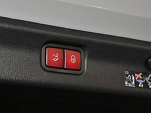 Mercedes-Benz EQE 350 AMG Line 31 navigation