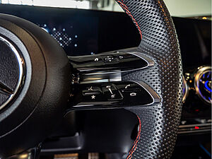Mercedes-Benz GLB 250 4M AMG Sport Premium 16 navigation