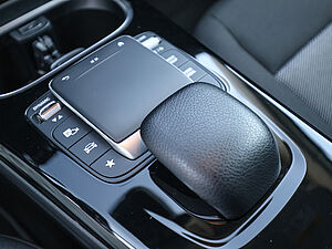 Mercedes-Benz A 250 e 16 navigation