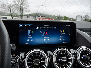 Mercedes-Benz B 250 e AMG Sport Premium Plus 10 navigation