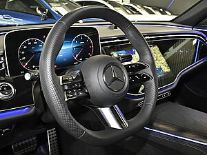 Mercedes-Benz E 220 d 4M T AMG Sport Premium Superscreen 28 navigation