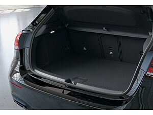 Mercedes-Benz A 250 e AMG Line 14 navigation