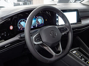 Volkswagen Golf VIII Variant Life 2.0 TDI DSG 20 navigation